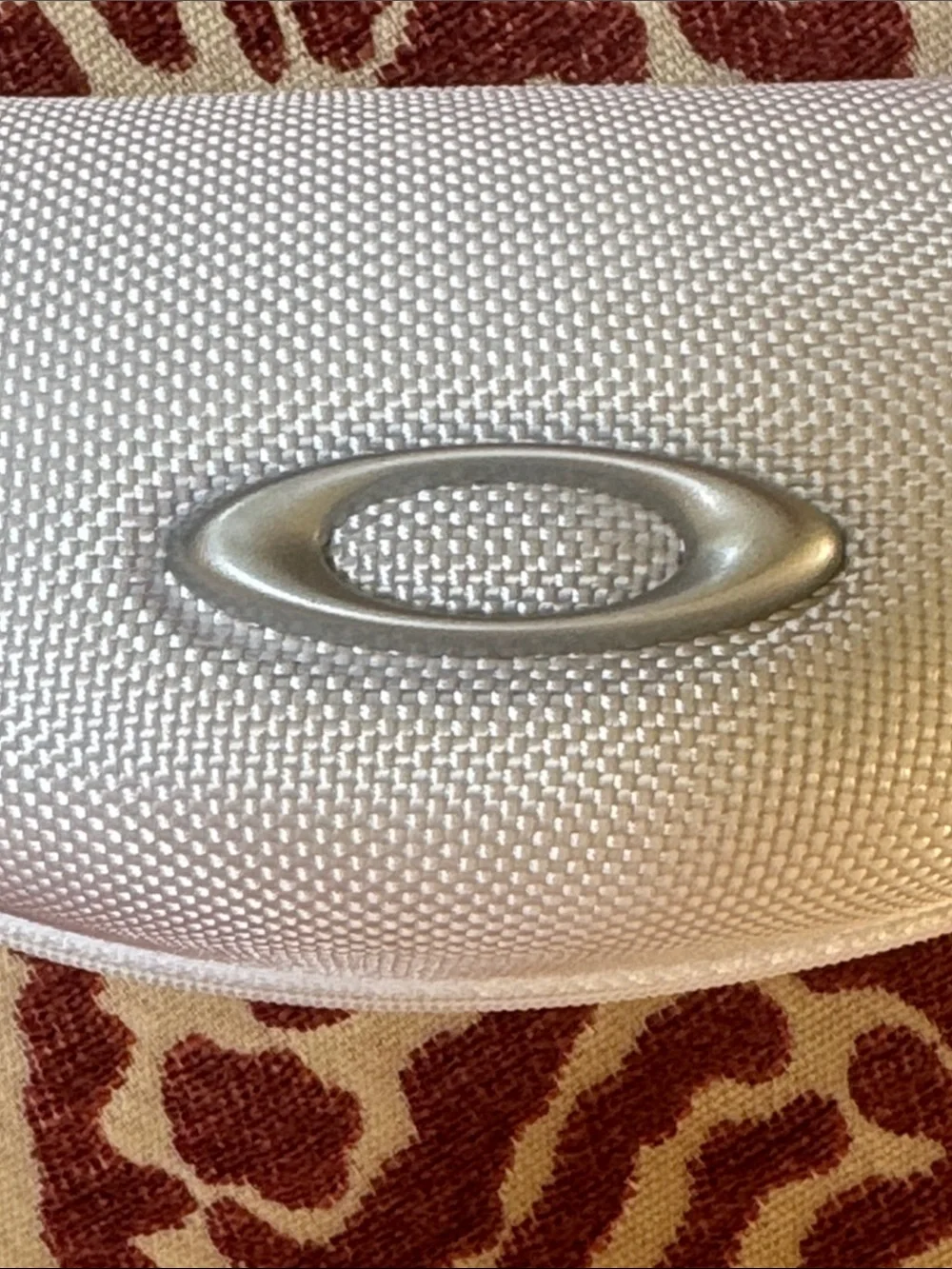 Oakley Textured White Hard Case for Sunglasses - EUC